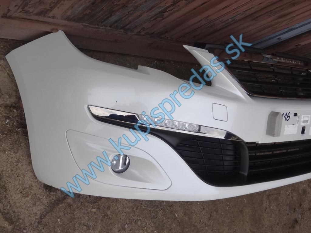 Predný nárazník Peugeot 308 LED  